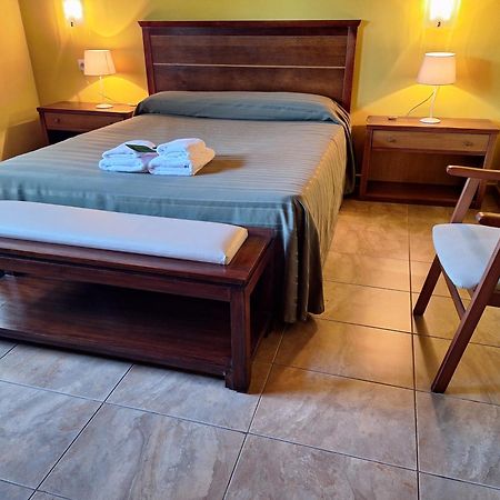 Hostal Europa San Roque del Acebal Εξωτερικό φωτογραφία