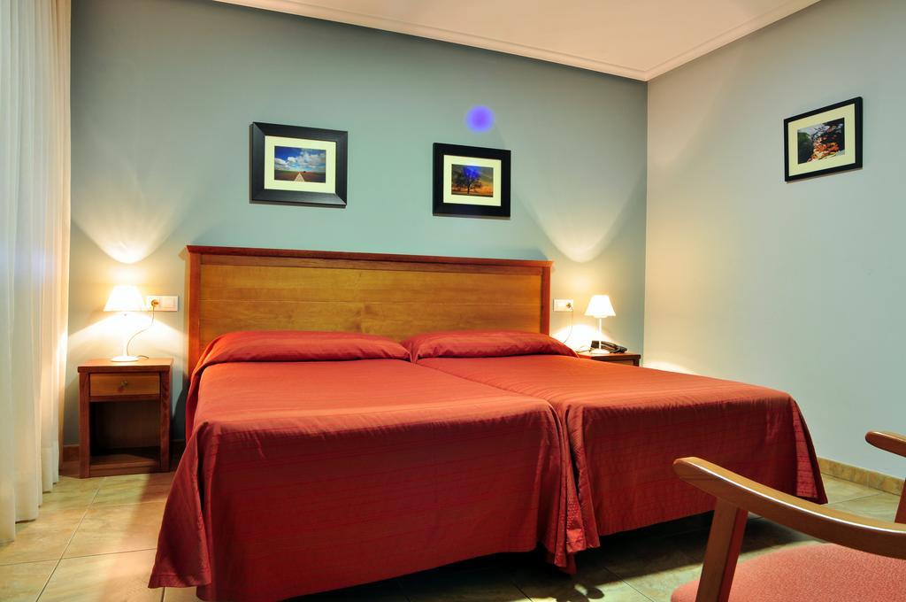 Hostal Europa San Roque del Acebal Εξωτερικό φωτογραφία