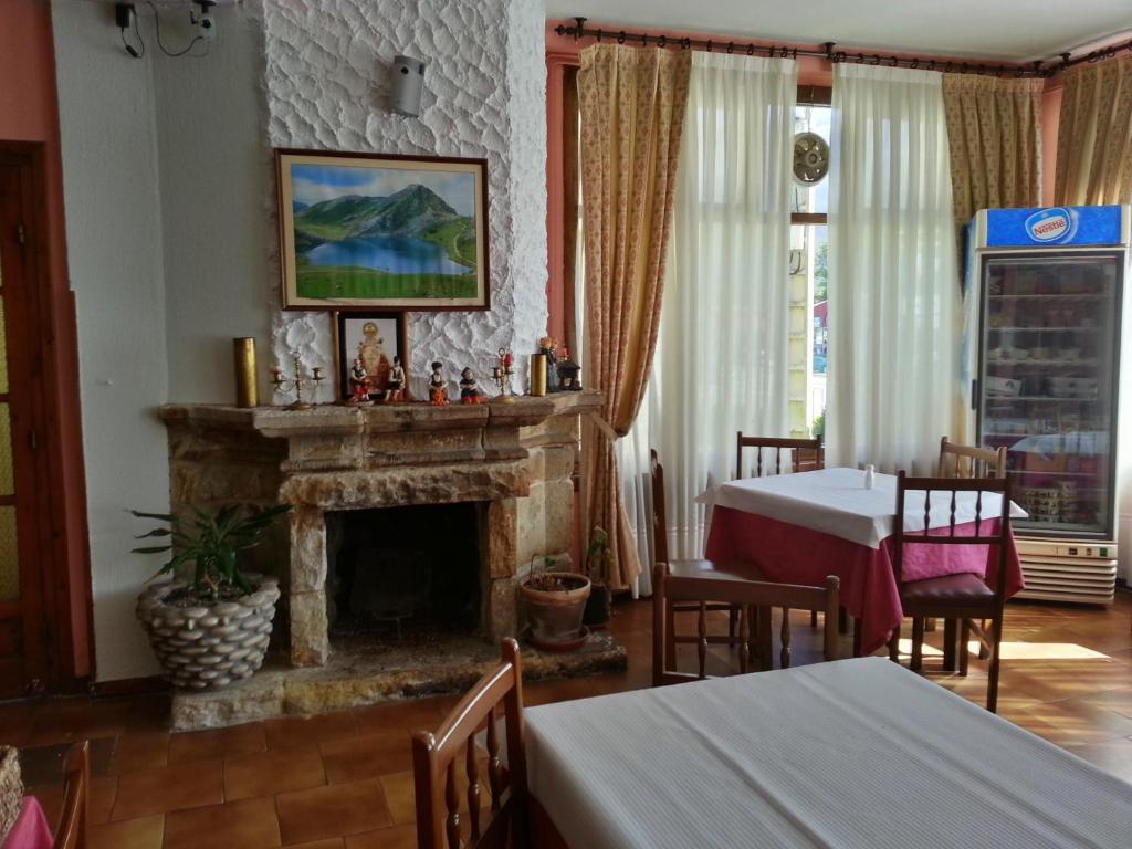 Hostal Europa San Roque del Acebal Εξωτερικό φωτογραφία