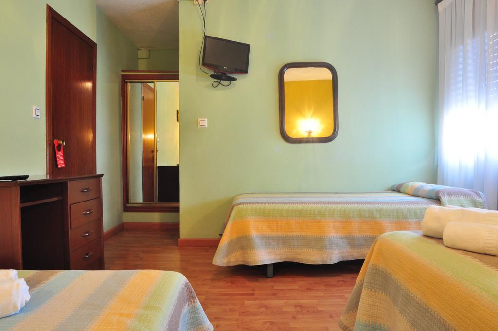 Hostal Europa San Roque del Acebal Εξωτερικό φωτογραφία