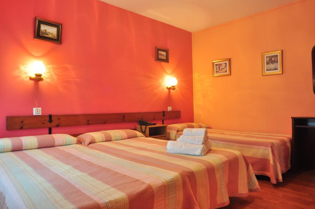 Hostal Europa San Roque del Acebal Εξωτερικό φωτογραφία